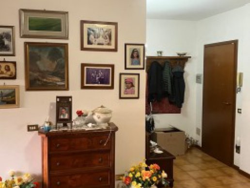 Carrara localit Bonascola comodo appartamento con garage - 4