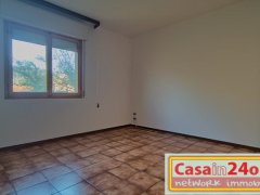 Carrara - Bonascola appartamento con posto auto, garage e cantina - 9