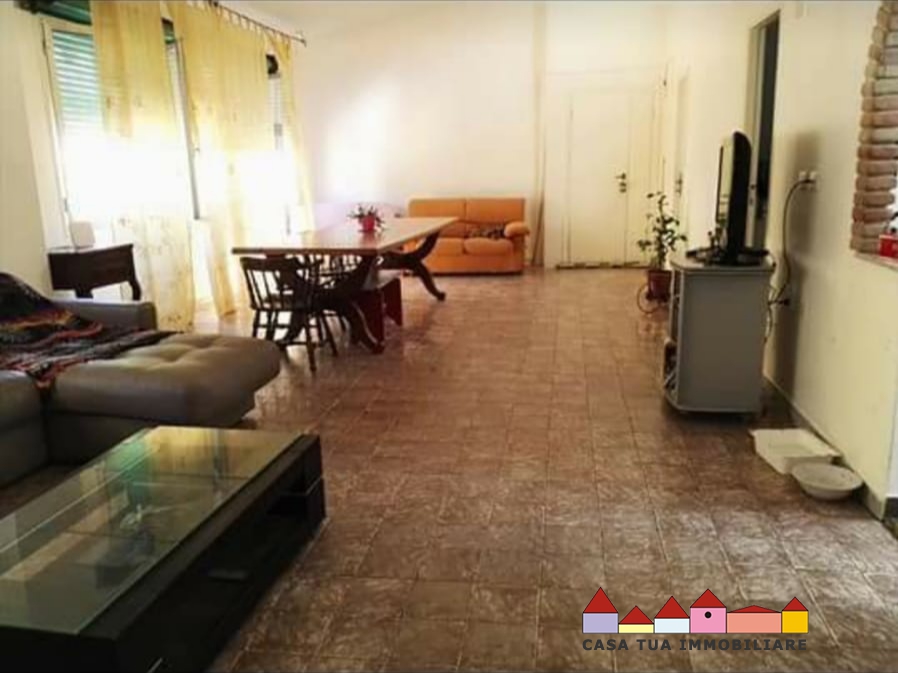Appartamento CARRARA vendita  Carrara  Casa Tua Immobiliare