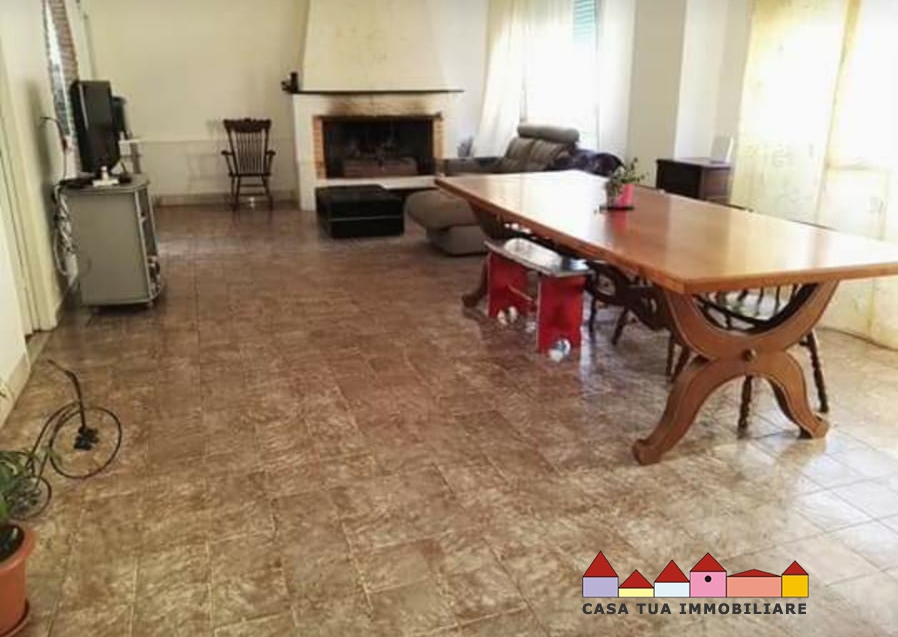  carrara vendita quart: carrara casa tua immobiliare