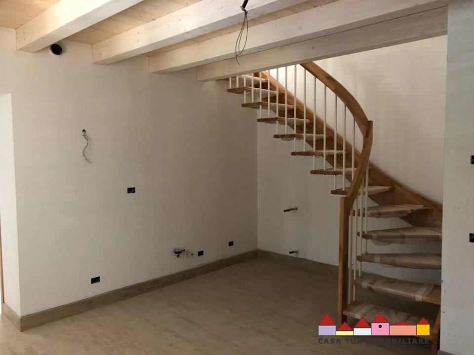 Appartamento CARRARA vendita  Carrara  Casa Tua Immobiliare