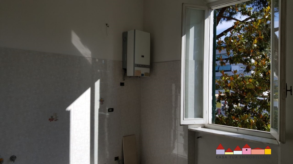 Appartamento CARRARA vendita  Carrara  Casa Tua Immobiliare