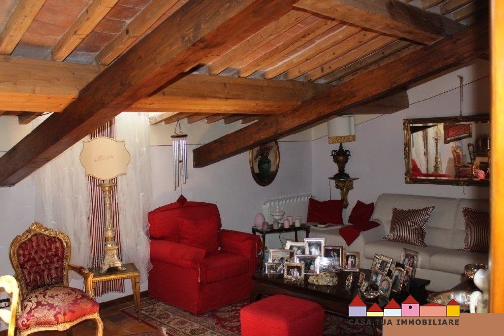  carrara vendita quart: carrara casa tua immobiliare