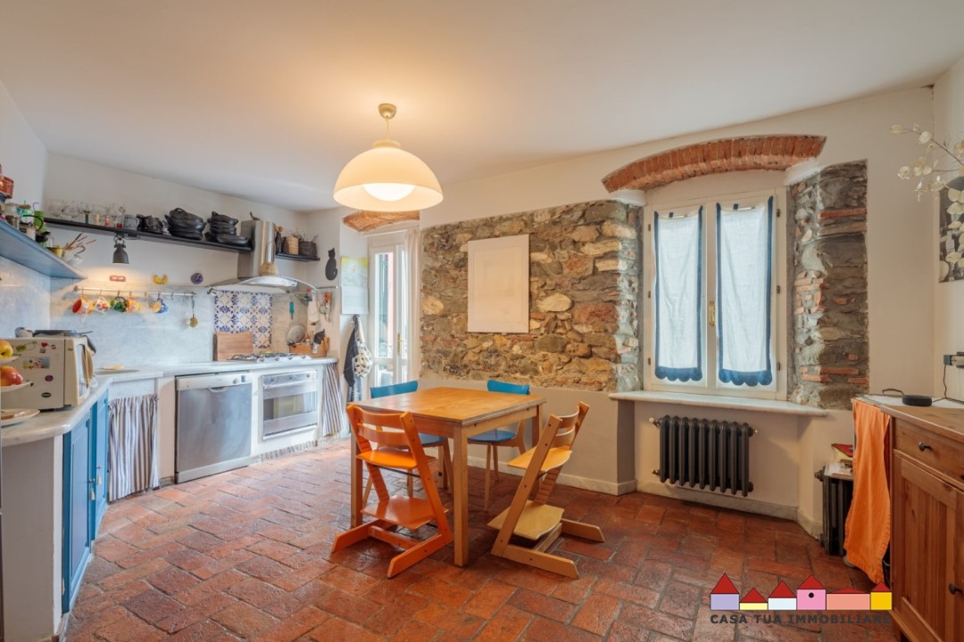  carrara vendita quart: carrara casa tua immobiliare