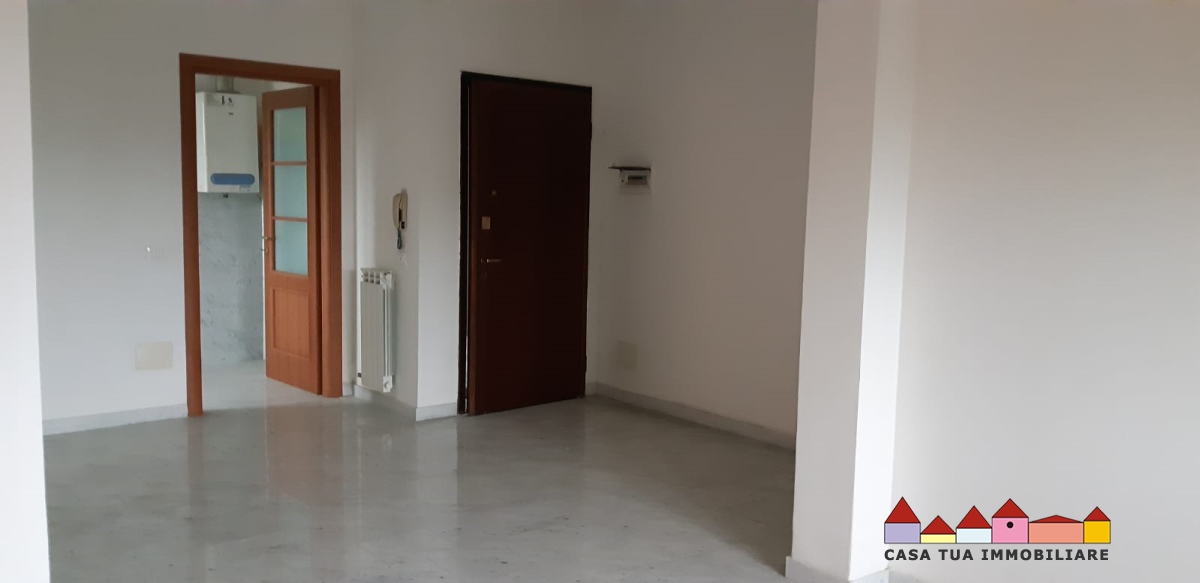 Appartamento CARRARA vendita  Avenza  Casa Tua Immobiliare